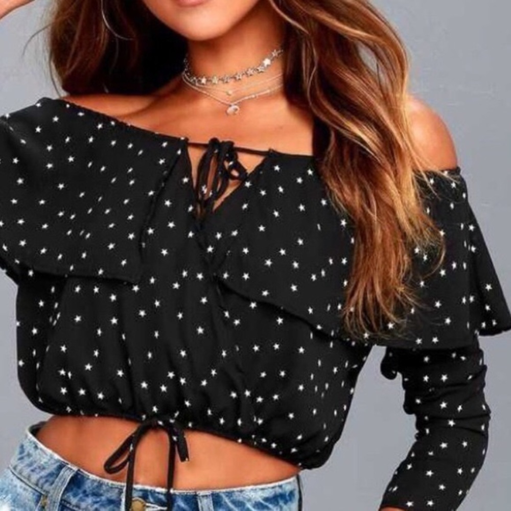 Off the Shoulder star pattern crop top Lulu’s
